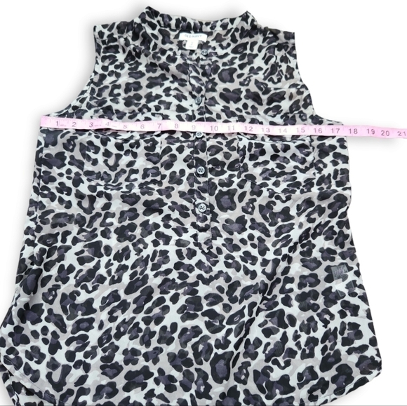 Old Navy Sheer Leopard Sleeveless Button Down Blouse - Picture 3 of 7